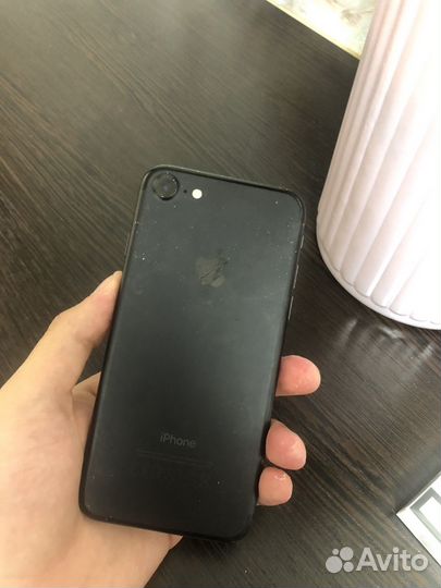 iPhone 7, 32 ГБ