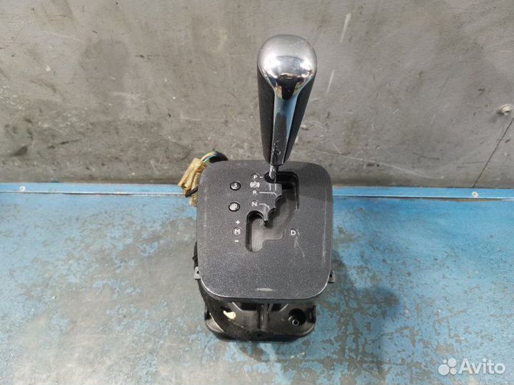 Селектор кпп Peugeot 3008