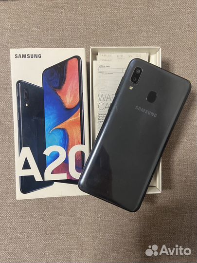 Samsung Galaxy A20, 3/32 ГБ