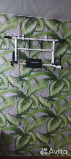 Турник настенный 3 в 1 бу