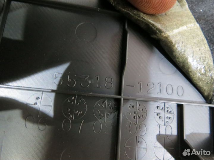 Накладка торпедо левая Toyota Corolla 150