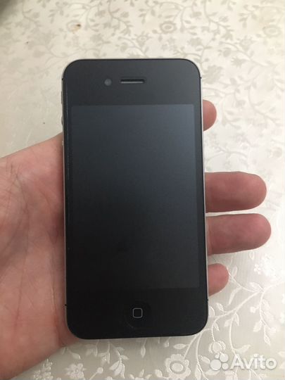 iPhone 4S, 16 ГБ