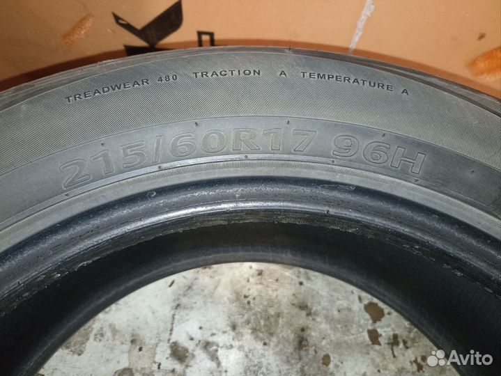Kumho Solus SA01 Plus 215/60 R17