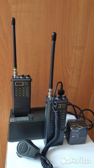 Радиостанция icom IC-02AT - 2шт.+зарядка +запасной