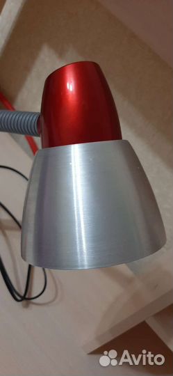 Лампа настольная