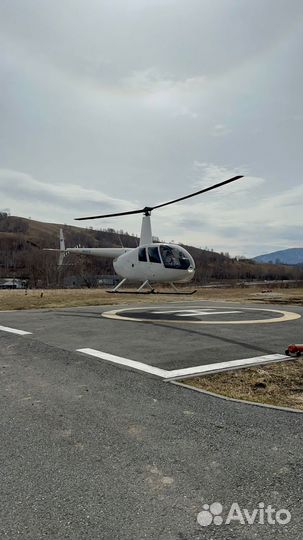 Полет на вертолёте в горах Алтая