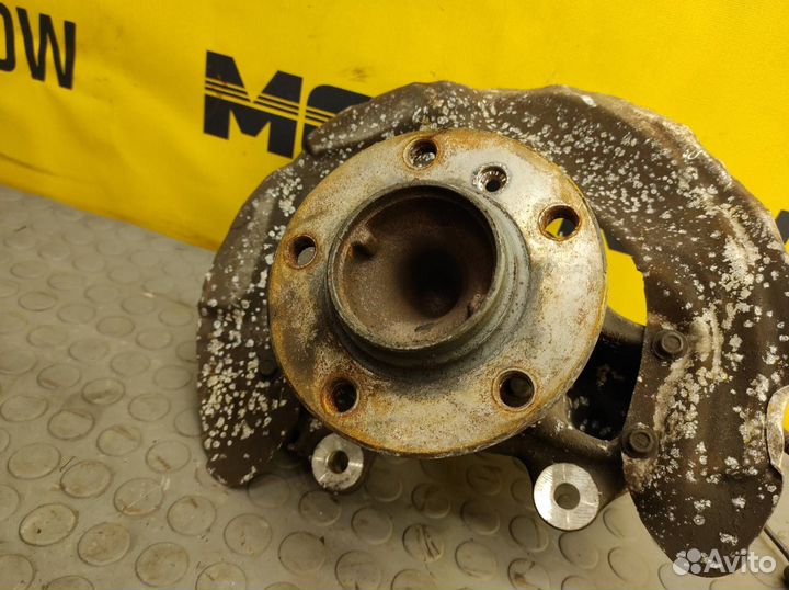 Кулак поворотный передний левый Bmw 320I F30