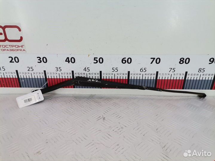 Щеткодержатель (поводок стеклоочистителя, дворник)