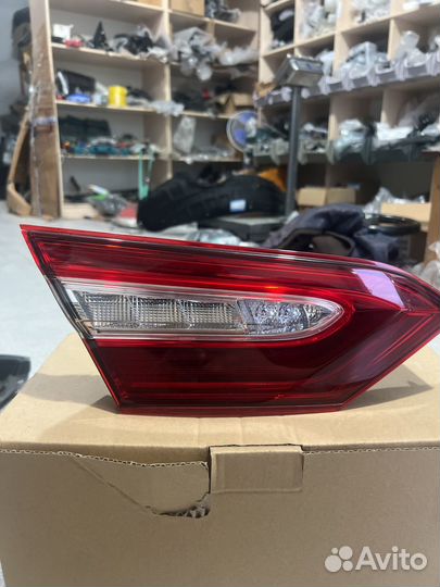 Фонарь внутренний LED задний левый Toyota Camry