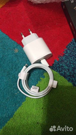 Зарядное устройство для iPhone