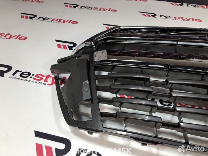 Решетка радиатора Land Cruiser 200 с16г