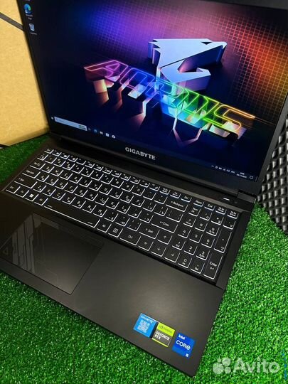 Игровой ноутбук Gigabyte i5-12500H/RTX4060/16Gb/51