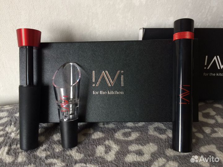 Набор подарочный-штопор,аэратор,пробка,новый в кей