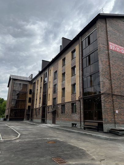 2-к. квартира, 58,4 м², 2/4 эт.