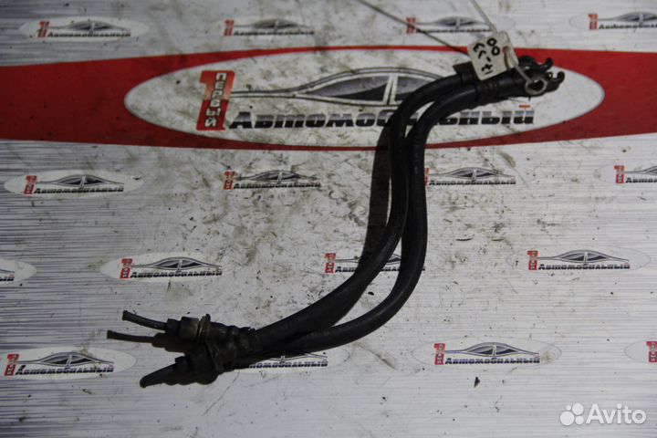 Тормозной шланг перед c Toyota Mark II Wagon Blit