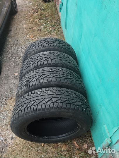 Kormoran SUV Stud 215/65 R17 99