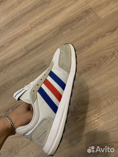 Кроссовки adidas