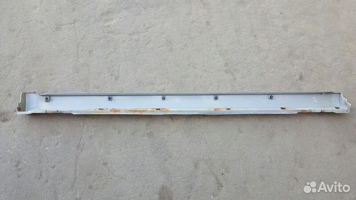 Накладка порога правая Subaru Forester SG5 EJ205