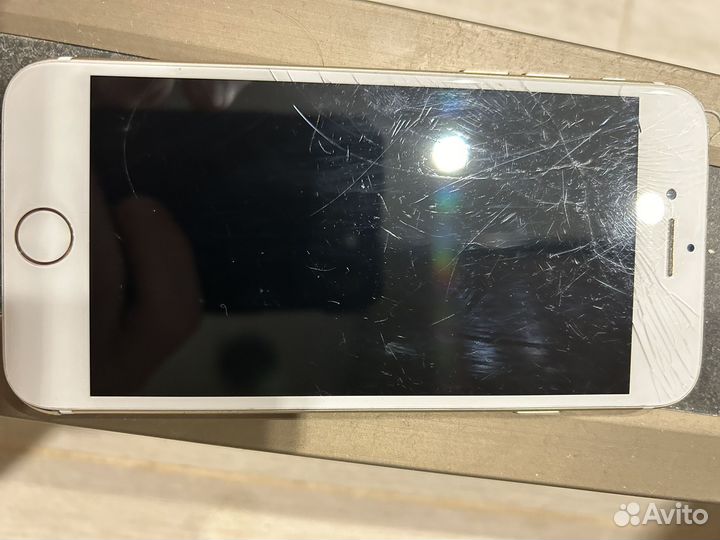 iPhone 7, 32 ГБ