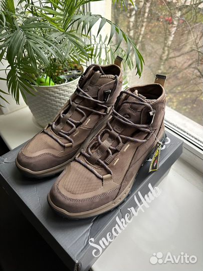 Ecco ult-trn waterproof