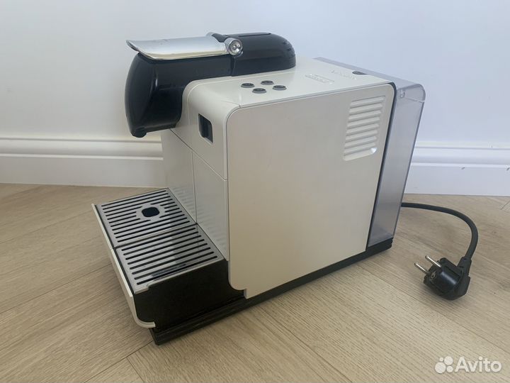 Кофемашина delonghi nespresso EN520