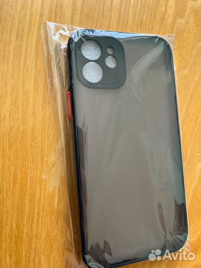 Чехол на iPhone 12