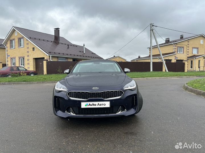 Kia Stinger 2.0 AT, 2021, 23 715 км