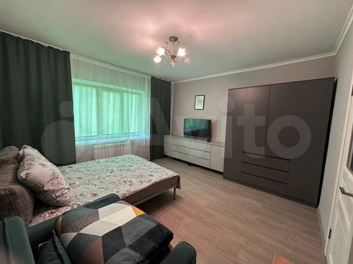 2-к. квартира, 65 м², 2/2 эт.