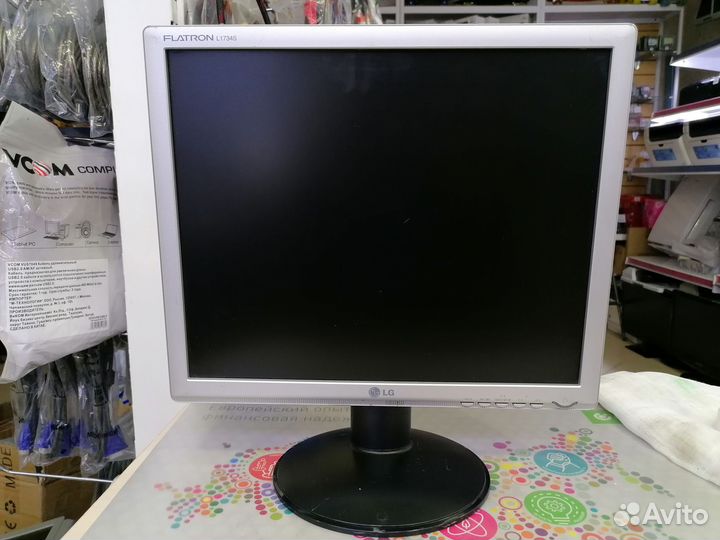 Монитор LG Flatron L1734ST