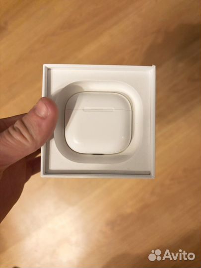 Наушники airpods 4