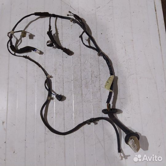 Проводка двери передняя правая Mitsubishi Rvr