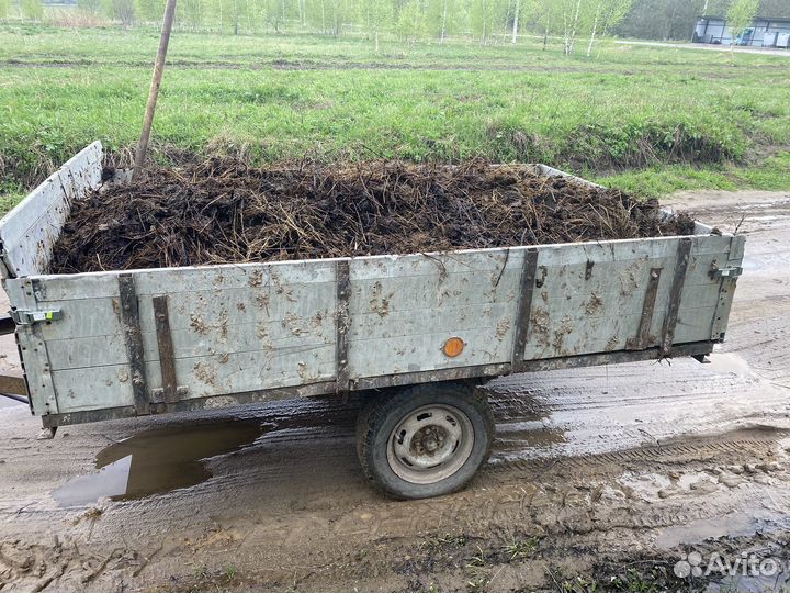Вспашка земли трактором