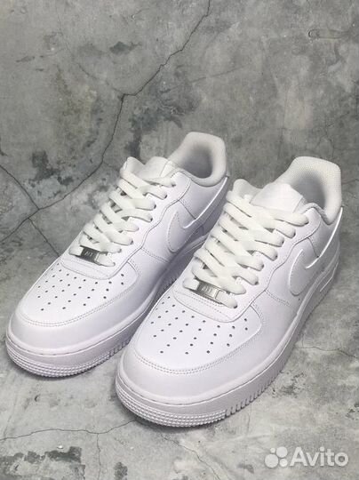 Nike air force 1 low white