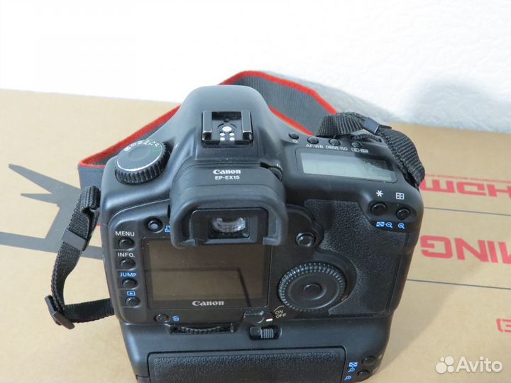 Canon EOS 5D зеркальный фотоаппаратС