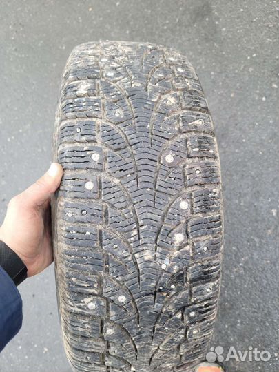 Pirelli Carrier Winter 215/60 R17 100T