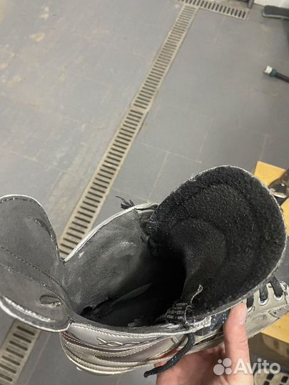 Коньки хоккейные