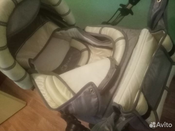 Зимняя детская коляска