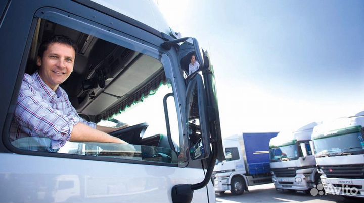 Водитель самосвала