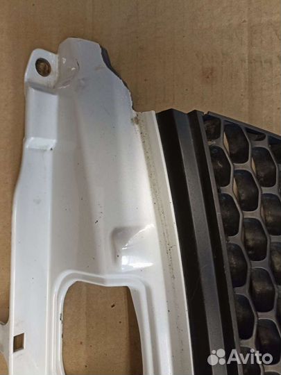 Решетка радиатора suzuki swift 3