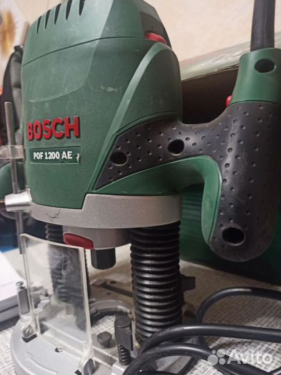 Фрезер Bosch pof 1200 ae + 2 набора фрез