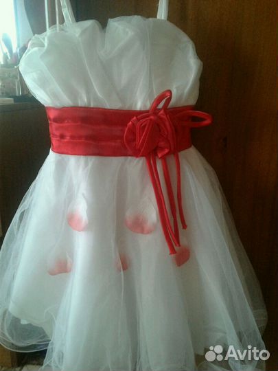 Нарядное платье для девочки