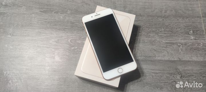 iPhone 8 Plus, 64 ГБ