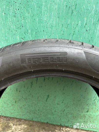 Pirelli P Zero 285/40 R22 и 325/35 R22 110Y