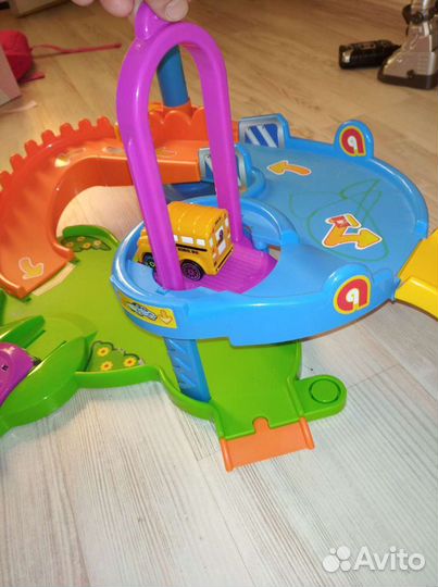 Трек,игровой комплекс,парковка