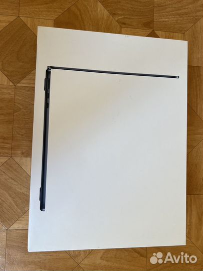 MacBook Air 13 (2022, M2)