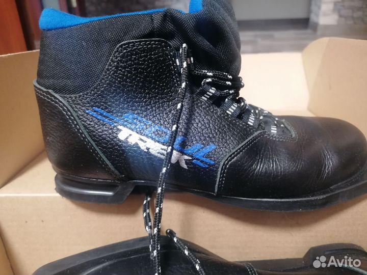 Лыжные ботинки