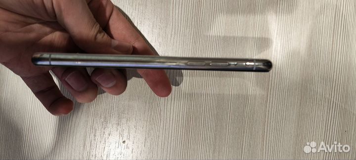 iPhone X, 64 ГБ