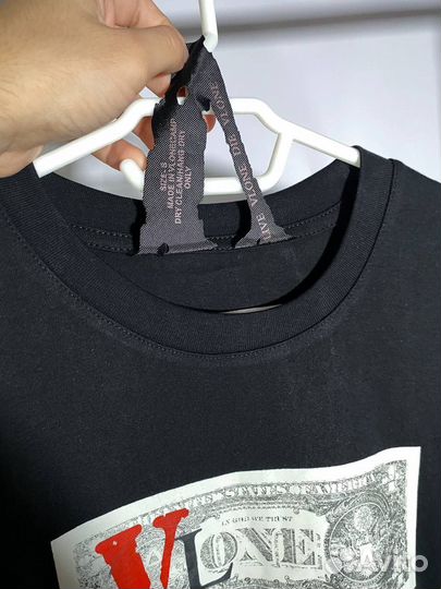 Футболка vlone dollar