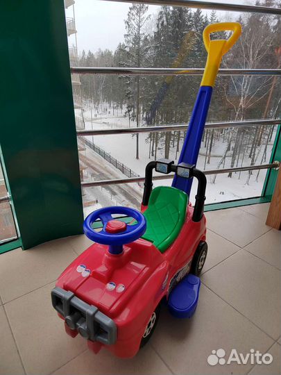 Машинка-каталка molto джип