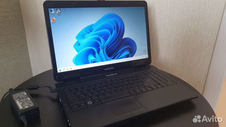 Ноутбук eMachines